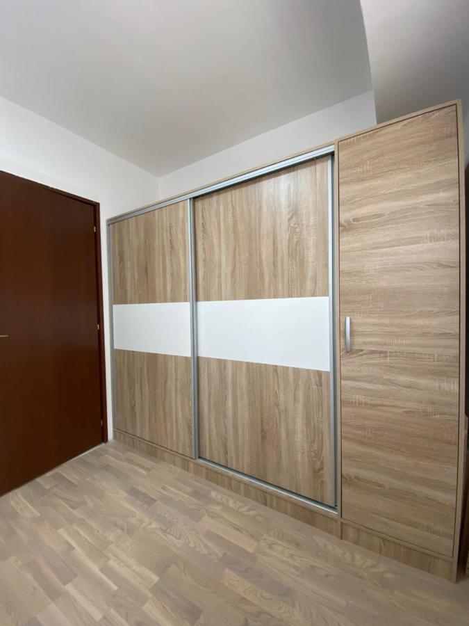 Simonovski'S Apartments Skopje Buitenkant foto